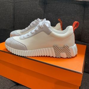 AUTHENTIC Hermes “H” Bouncing Sneaker